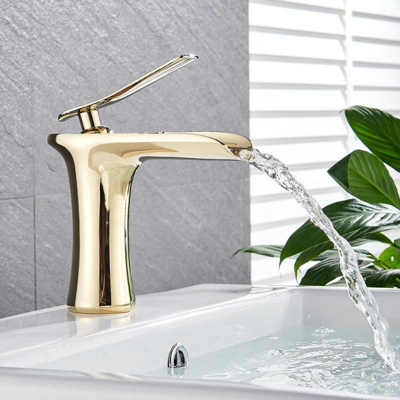 Stylish Bathroom Faucet – Luxury Look