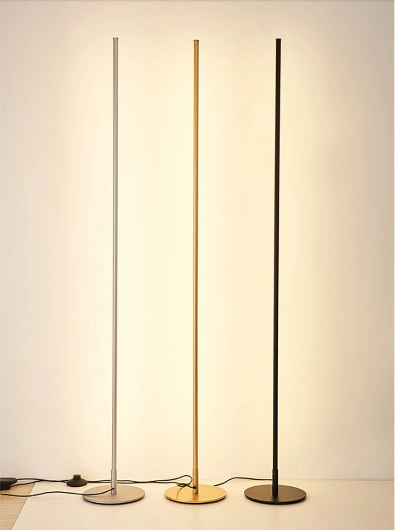 Elegant Slim Floor Lamp – Contemporary Home Light