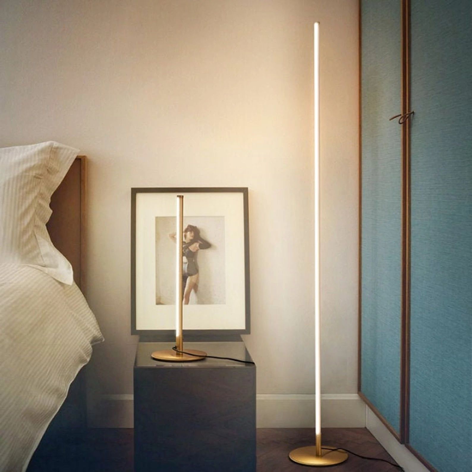 Elegant Slim Floor Lamp – Contemporary Home Light - Cofik
