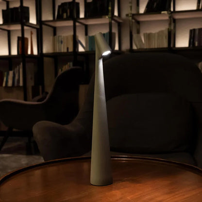 Simple Elegant Desk Light