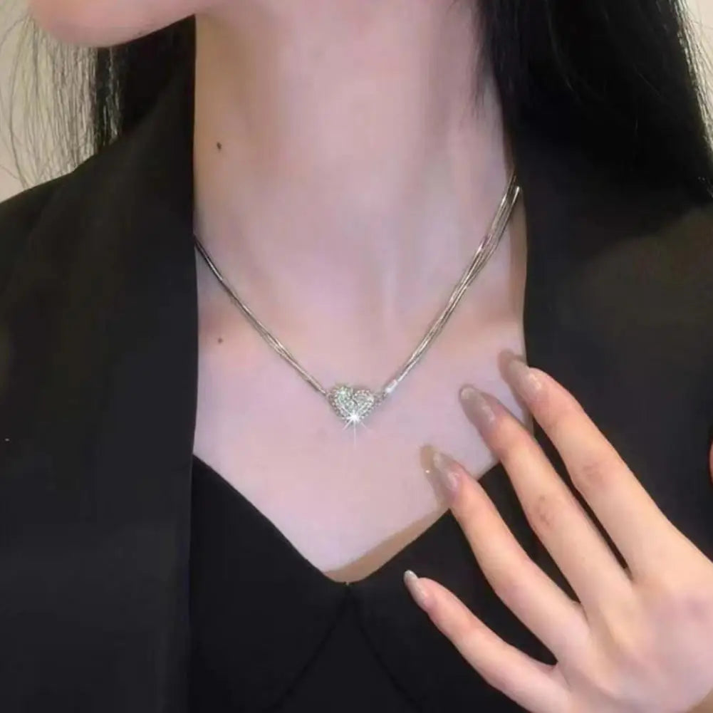 Lovely Magnet Heart Pendant Necklace