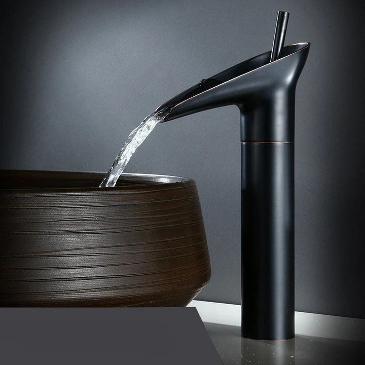 Traditional Cascade Bathroom Faucet