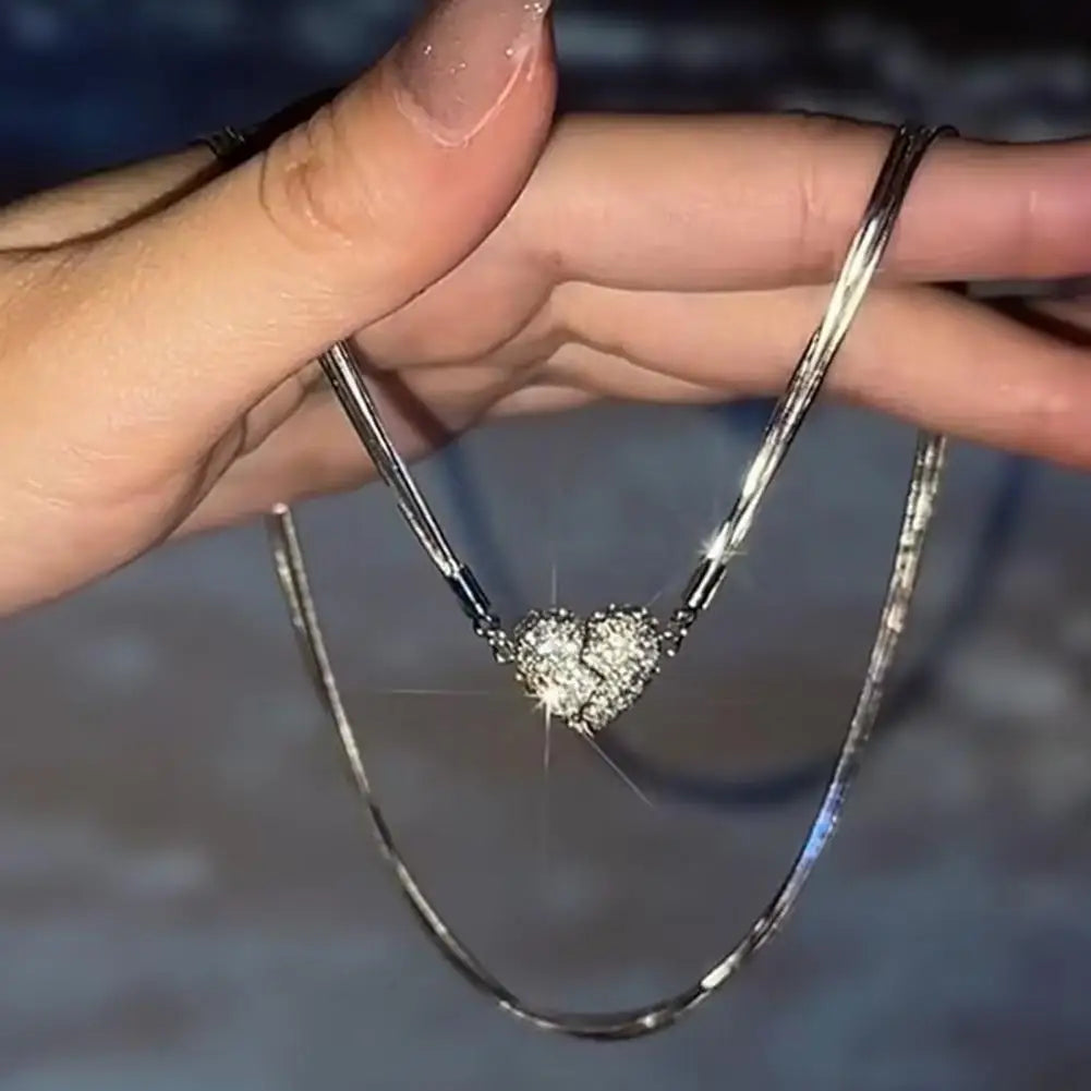Lovely Magnet Heart Pendant Necklace