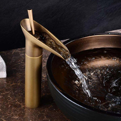 Traditional Cascade Bathroom Faucet