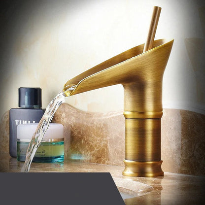 Traditional Cascade Bathroom Faucet
