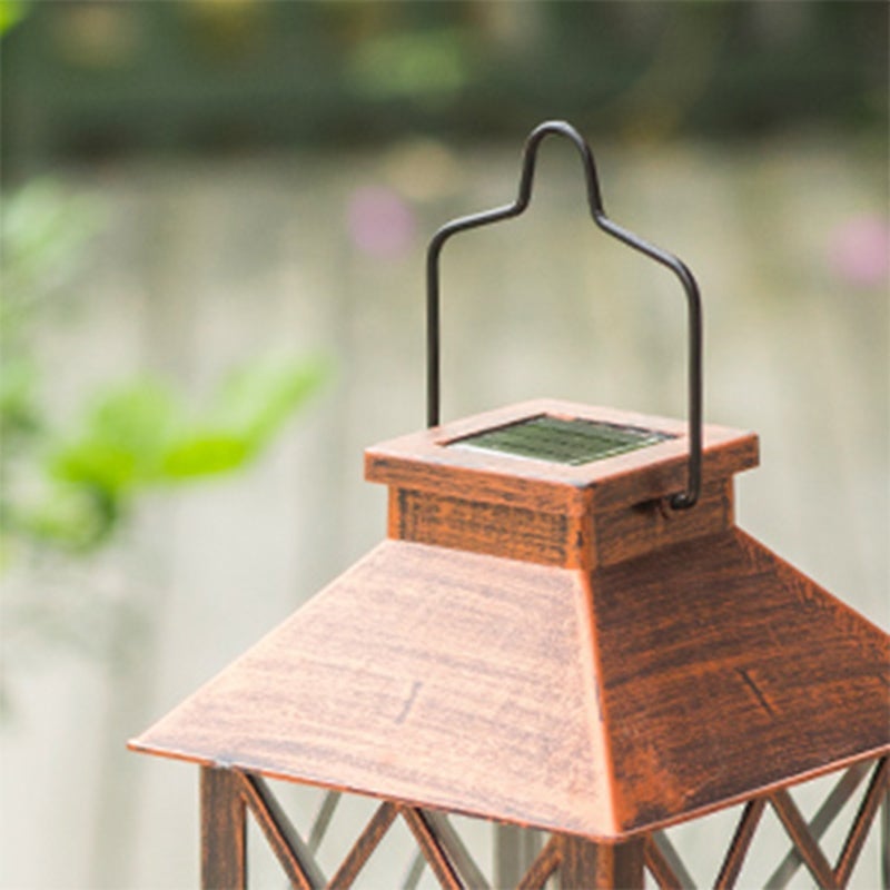 Classic Outdoor Solar Powered Bronze Lantern Lamp