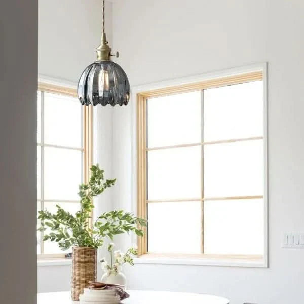 Stunning Oriental Glass Drop Lamp