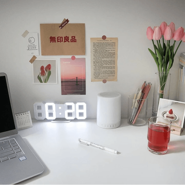 Modern 3D LED Alarm Clock Radio