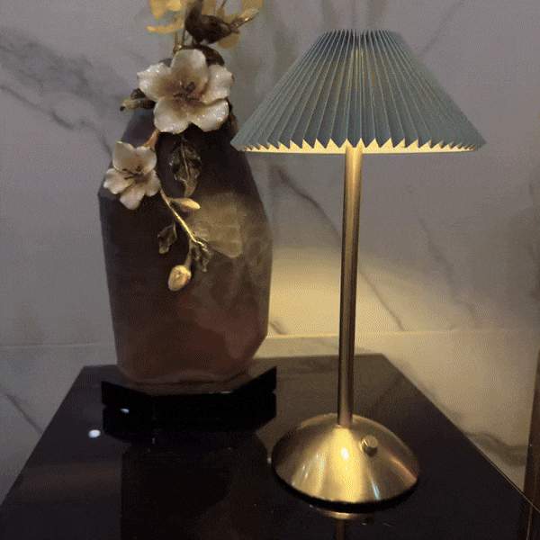 Slim Wireless Modern Table Lamp