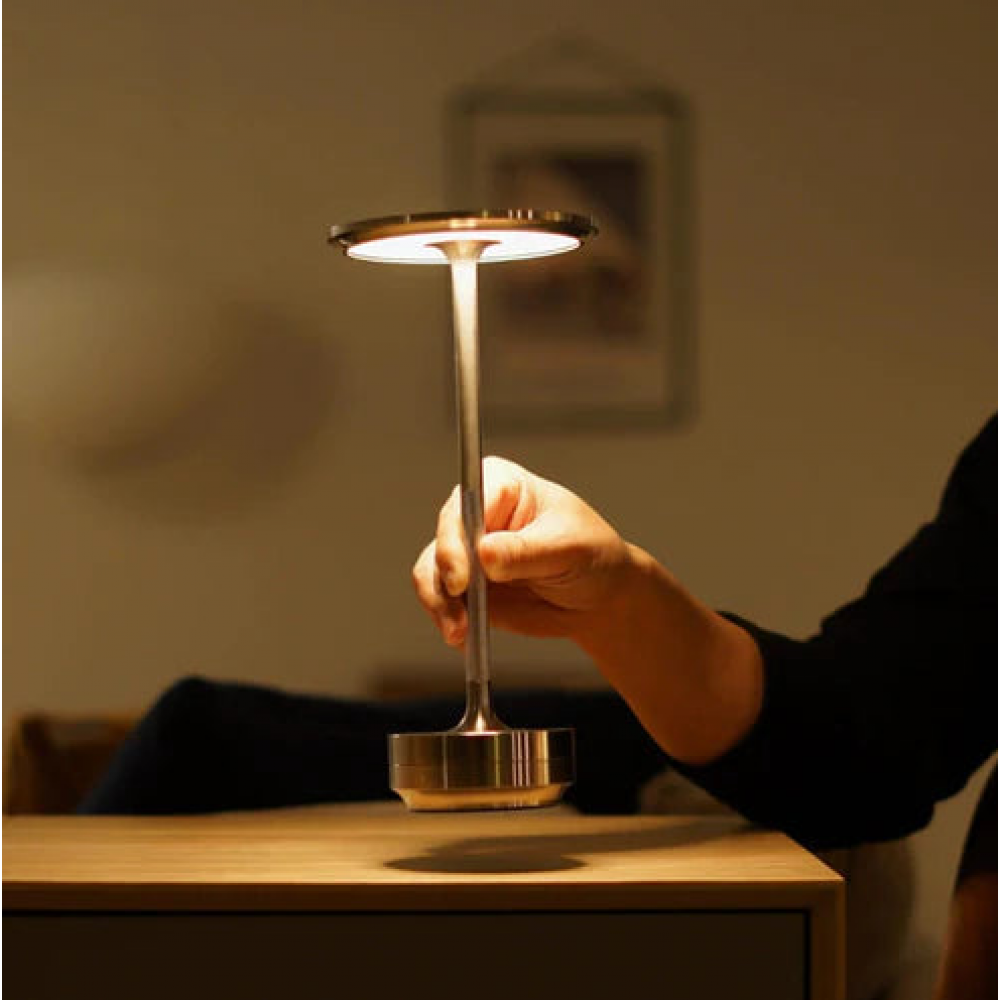 Bright Wireless Desk Lamp