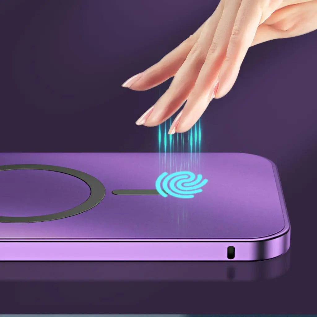 Strong Slim MagSafe Phone Cover