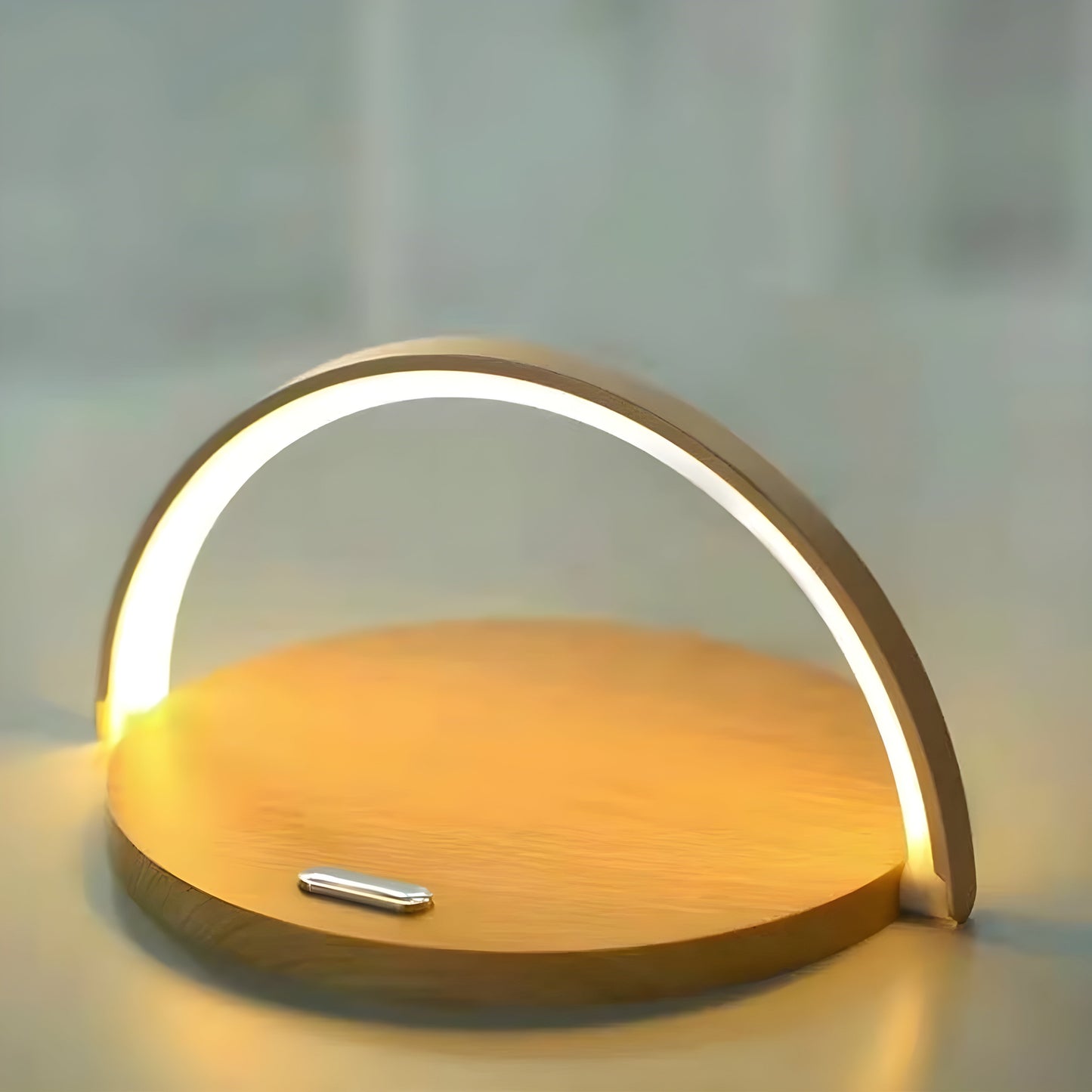 Wireless LED Desk Lamp with Fast Charging
