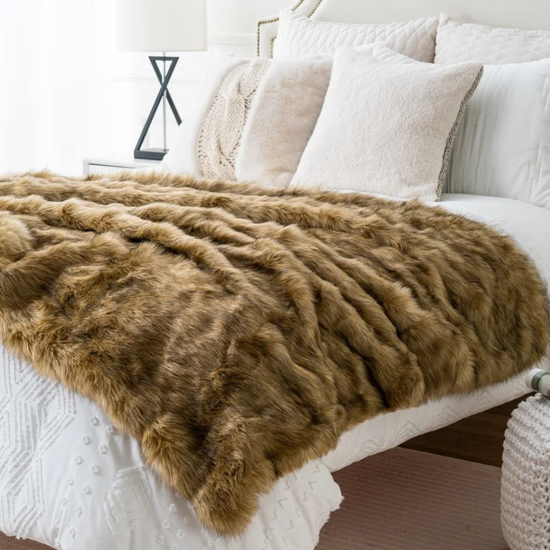 Cozy Fleece Winter Blanket with Soft Fur Trim