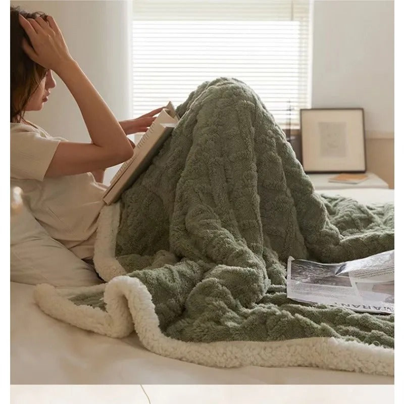 Plush Soft Woolen Throw Blanket - Cofik
