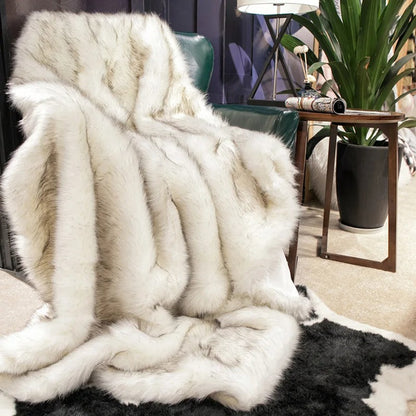 Cozy Fleece Winter Blanket with Soft Fur Trim