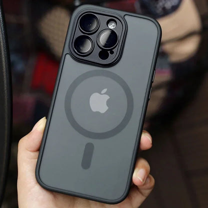 Durable Phone Case with Magnetic Closure and Shockproof Protection