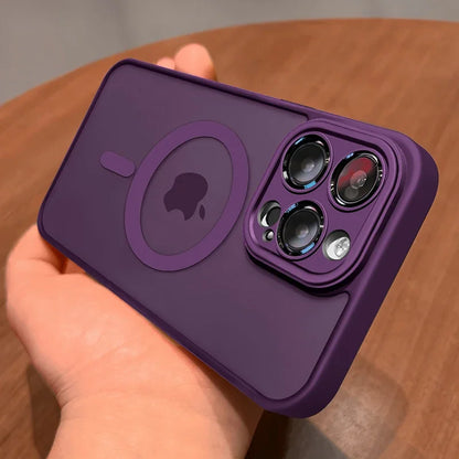 Durable Phone Case with Magnetic Closure and Shockproof Protection