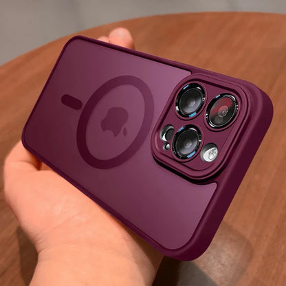 Durable Phone Case with Magnetic Closure and Shockproof Protection