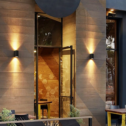 Stylish Outdoor LED Wall Lamp for Patio Garden