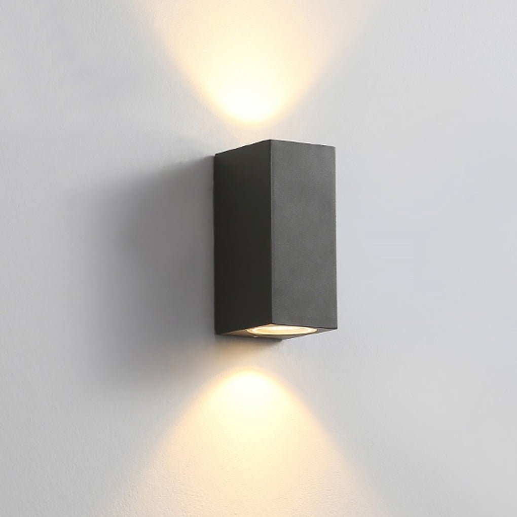 Stylish Outdoor LED Wall Lamp for Patio Garden