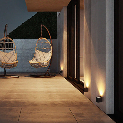 Stylish Outdoor LED Wall Lamp for Patio Garden