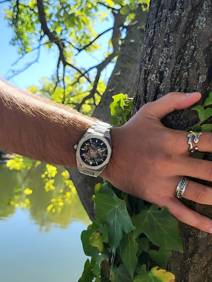 Classic Leather Chronograph Watch - Sophisticated Style