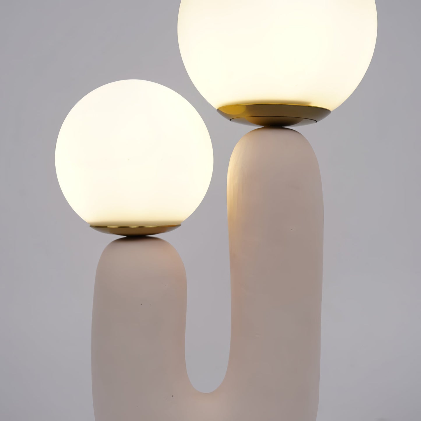 Elegant Wooden Table Light with Earthy Tone