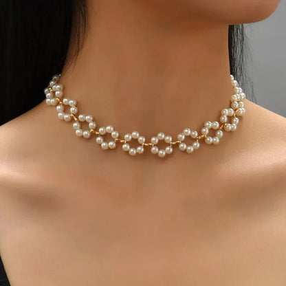 Delicate Flower Girl Choker Necklace - Cofik