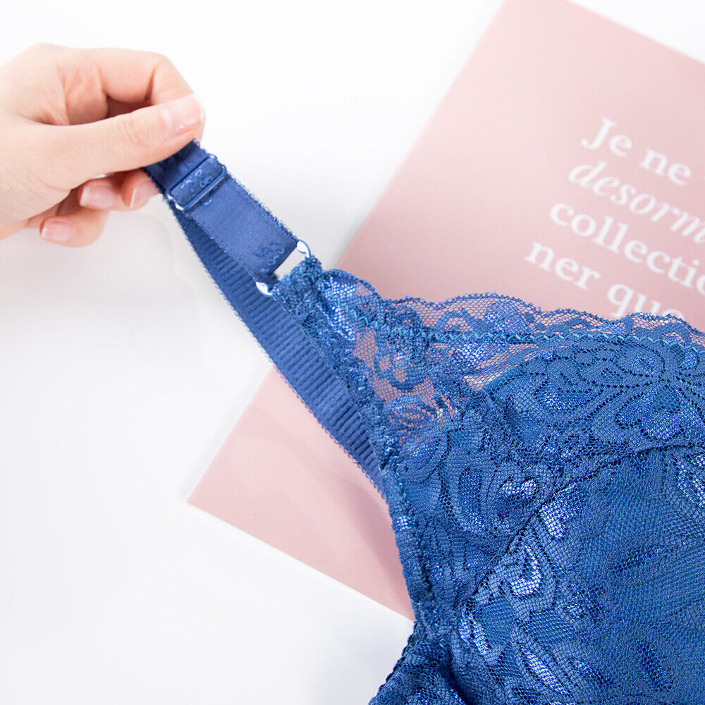 Plus-size wire-free lace bra
