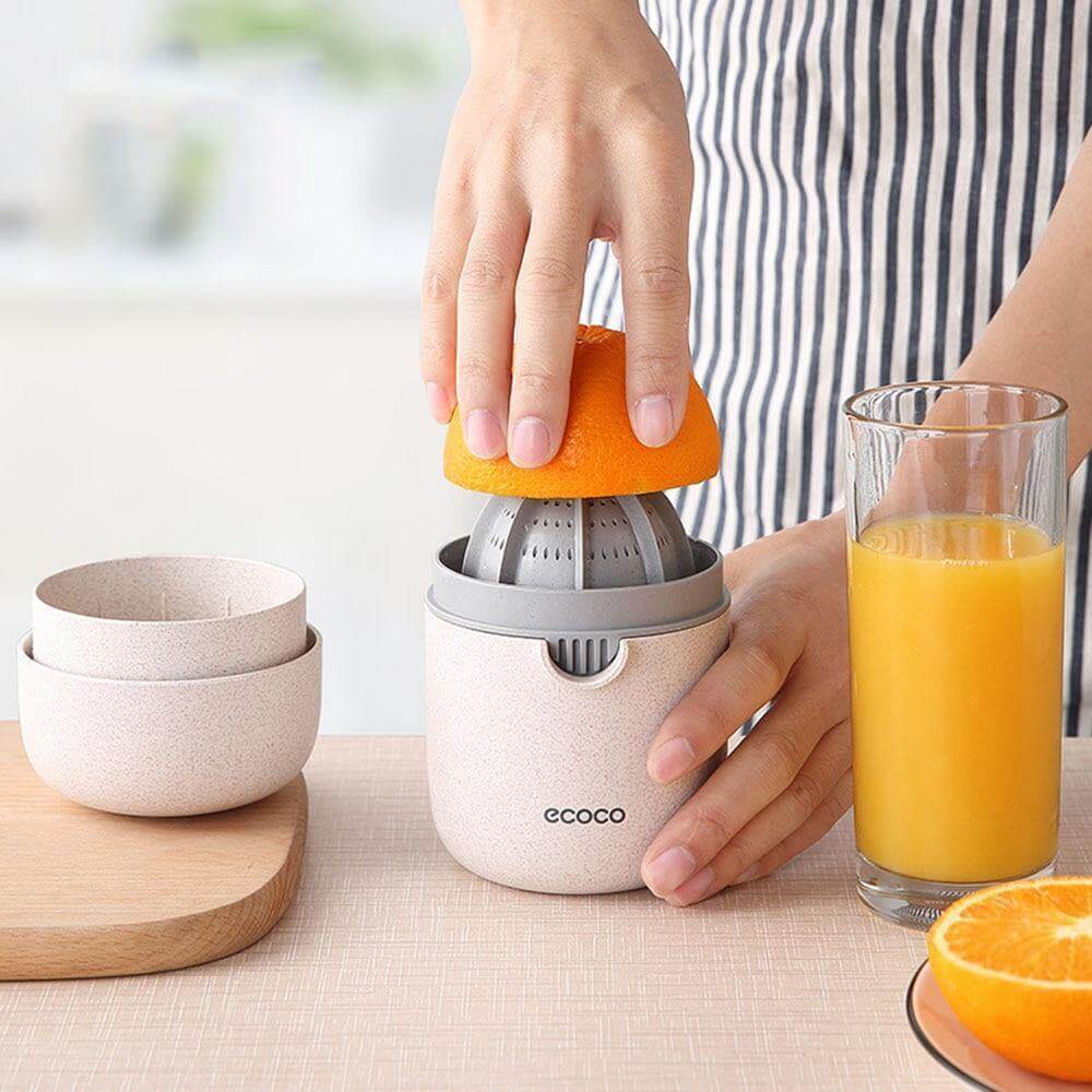 Compact Easy Mini Juice Extractor