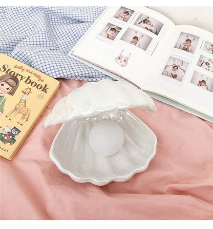 Compact White Shell Table Lamp