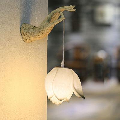 Elegant Asian Style Lotus Wall Light