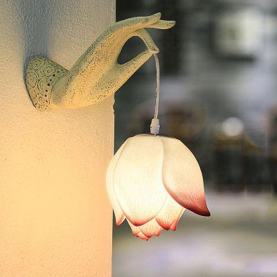 Elegant Asian Style Lotus Wall Light