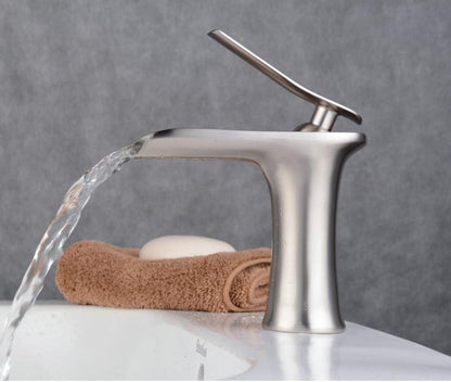 Stylish Bathroom Faucet – Luxury Look