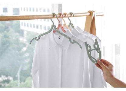 Collapsible Closet Hangers (4 Pack)
