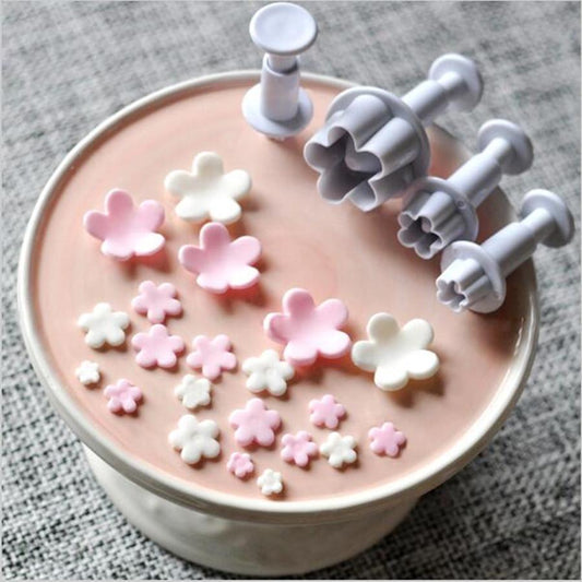 4 Piece Pastry Decorating Kit Floral Shapes - Cofik