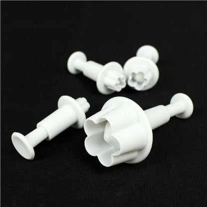 4 Piece Pastry Decorating Kit Floral Shapes