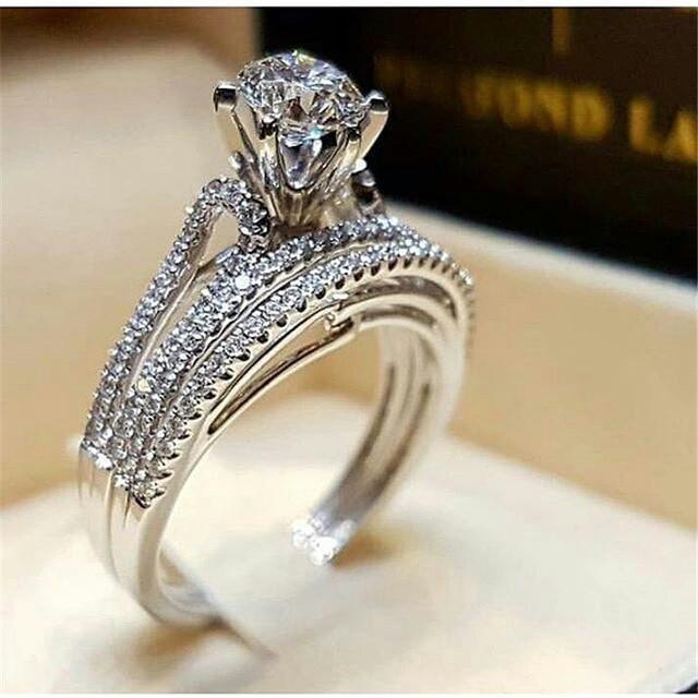 Luxurious Diamond Bridal Ring Set