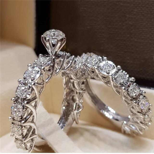 Luxurious Diamond Bridal Ring Set