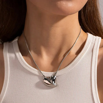 Beautiful Heart Shaped Love Necklace