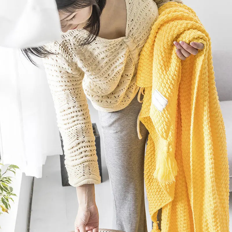 Cozy Nordic Throw Blanket