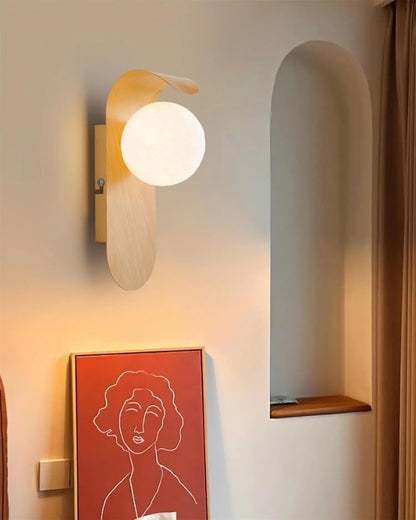 Elegant Contemporary Wall Light Fixture