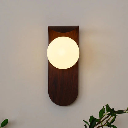 Elegant Contemporary Wall Light Fixture