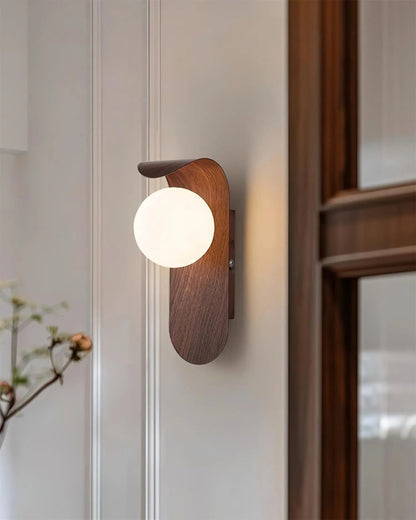 Elegant Contemporary Wall Light Fixture