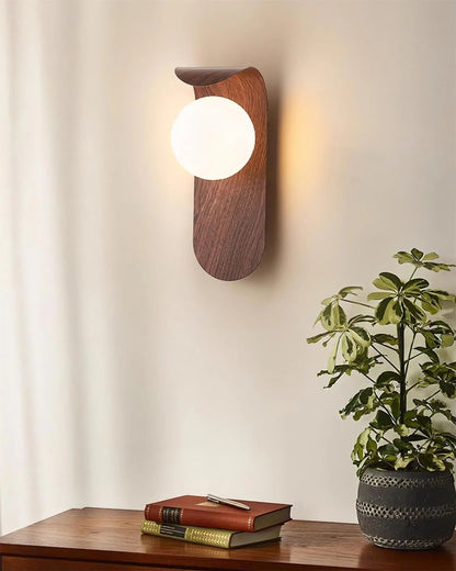 Elegant Contemporary Wall Light Fixture