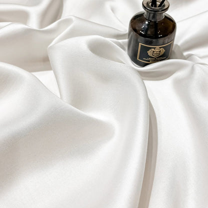 SILKLYRA – Elegant Fitted Sheet Made of Long-Staple Cotton with Deep Pocket