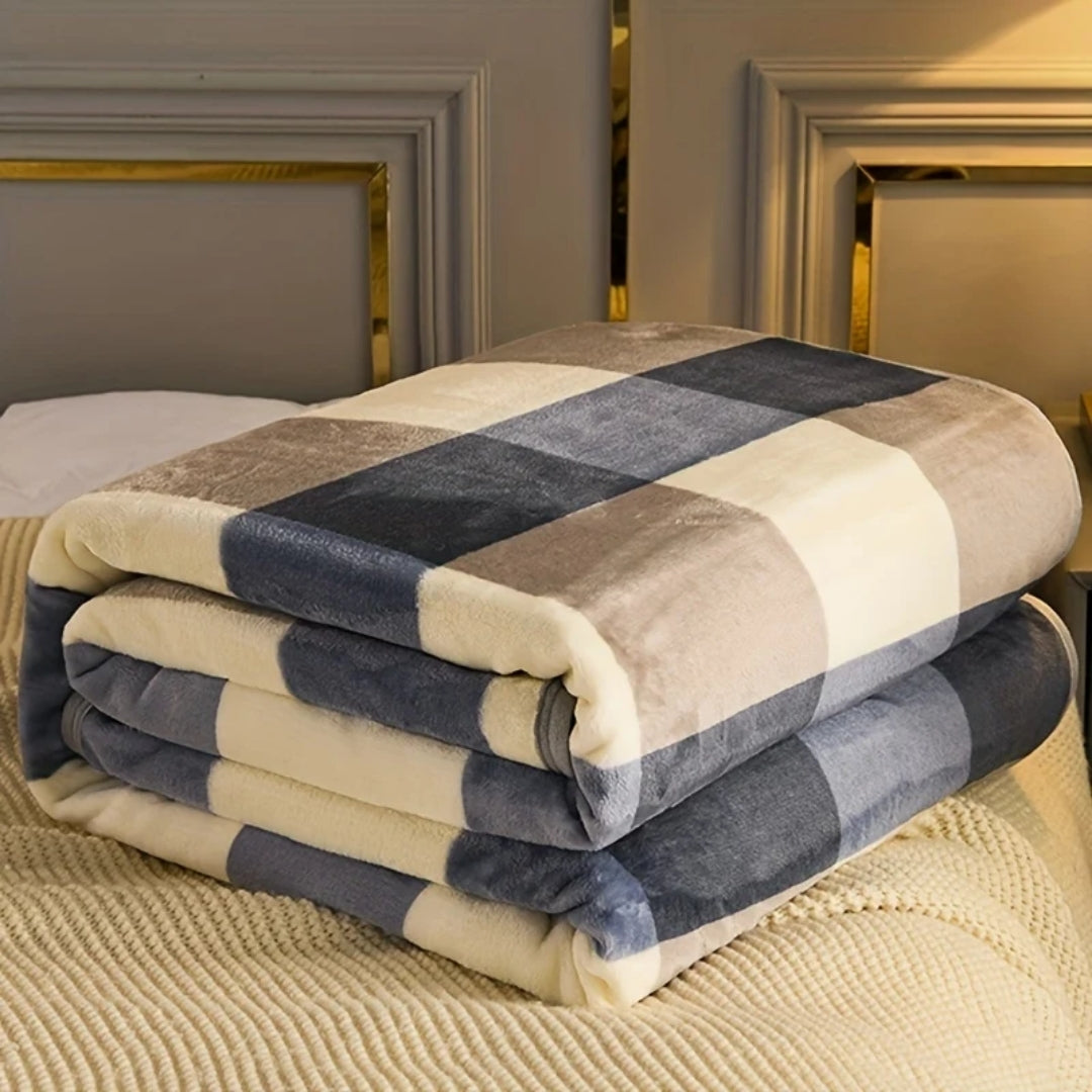 Soft Fleece Blanket with Tropical Leaf Pattern