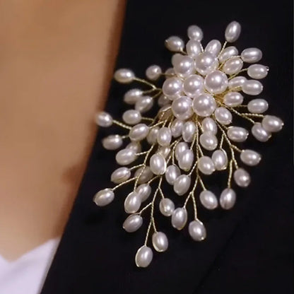 Elegant Pearl Pin for Ladies