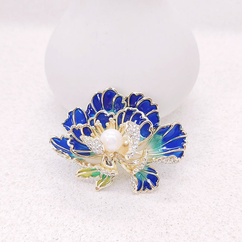 Beautiful Floral Pin for Ladies
