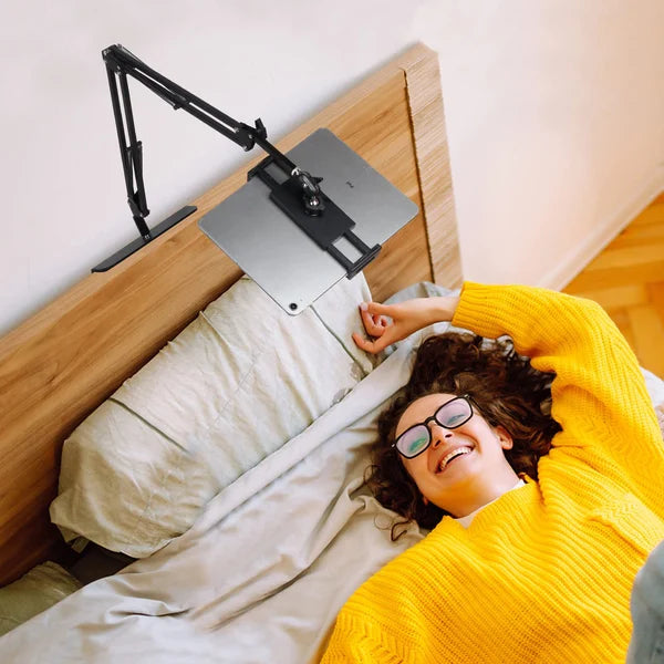 Compact Retractable Phone Bedside Holder